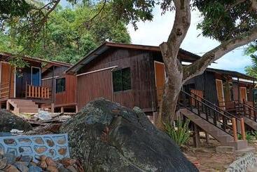 استراحتگاه Salang Indah Tioman