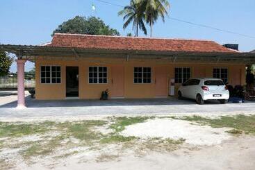 هاستل The Sofea Inn Transit Room Airport Kota Bharu