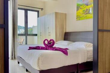 Ats Cameron Hotel & Apartments