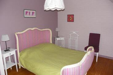 تختخواب و صبحانه Chambres D Hotes De Pouldiguy