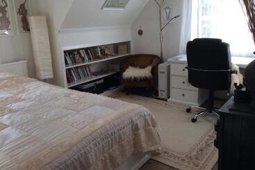 Bed And Breakfast