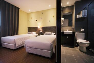 هتل Rooms