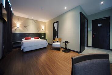 هتل Rooms