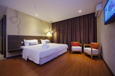 هتل Rooms