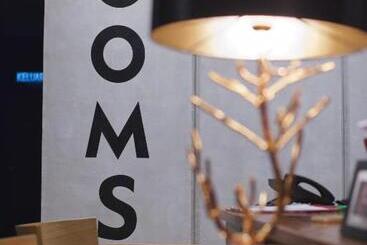 هتل Rooms