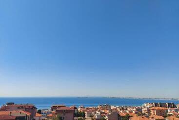 펜션 Guest House Rona   Free Parking And Sea View