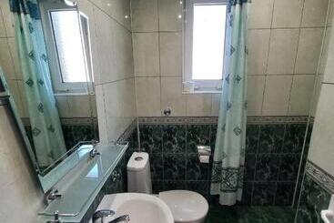 펜션 Guest House Rona   Free Parking And Sea View
