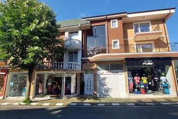 펜션 Guest House Rona   Free Parking And Sea View