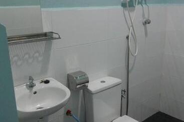 پانسیون Js Homestay Air Putih