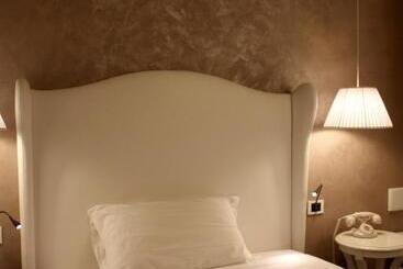 هاستل Locanda Viridarium