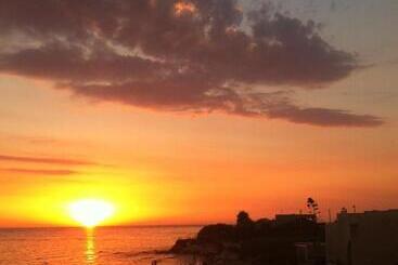 تختخواب و صبحانه Sole E Girasoli