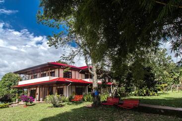 هتل Agroparque Las Villas
