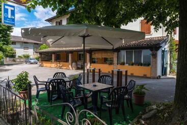 Hotel Ristorante Albergo Al Donatore