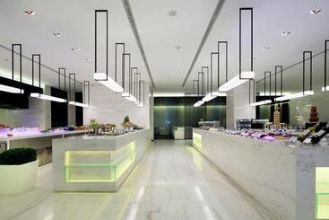 هتل Wuhan Ziyuan