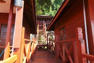 Senja Bay Resort