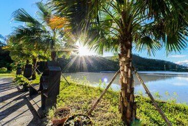 تختخواب و صبحانه Barefoot And Breakfast