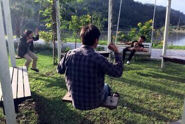 تختخواب و صبحانه Barefoot And Breakfast