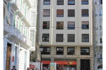 تختخواب و صبحانه Hi Valencia Boutique
