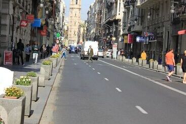 تختخواب و صبحانه Hi Valencia Boutique