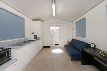 هتل Aaok Moondarra Accommodation Village