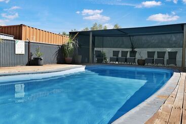 هتل Aaok Moondarra Accommodation Village