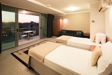 בית מלון כפרי Astor Metropole