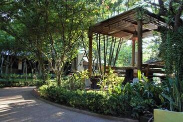 هتل Baanplaidoi Resort