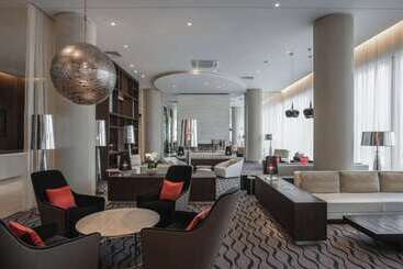 هتل Hilton Saint Petersburg Expoforum