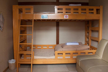 هتل Jhoppers Hida Takayama Guesthouse
