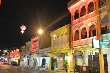 هتل Machima House