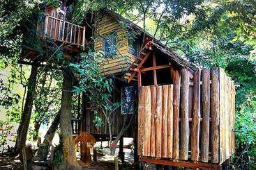 هتل Rabeang Pasak Treehouse Resort