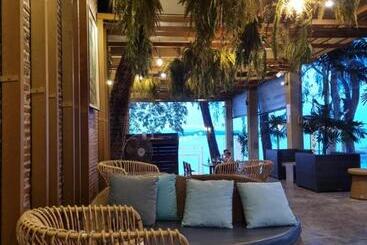 هتل Samed Hideaway Resort