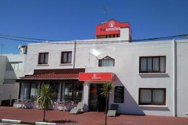 هتل The Smalleast