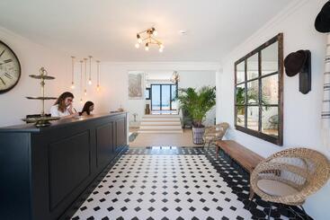 La Concha Boutique Apartments   Adults Only
