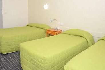 مُتل Urangan Motor Inn