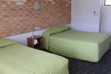 مُتل Urangan Motor Inn
