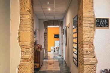 پانسیون Chambres Du Monde