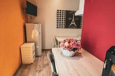 پانسیون Chambres Du Monde