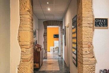 پانسیون Chambres Du Monde