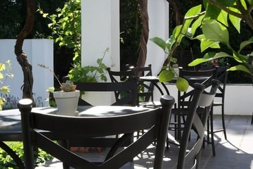 پانسیون Lemon & Lime Guesthouse
