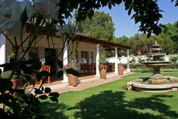 پانسیون Lemon & Lime Guesthouse