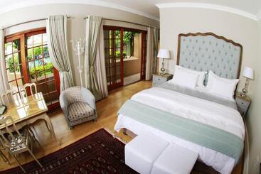 پانسیون Oleander Guest House