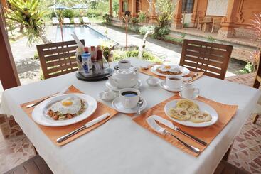 استراحتگاه Bon Nyuh Bungalows