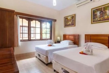 استراحتگاه Bon Nyuh Bungalows