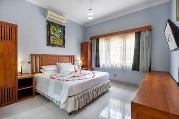 استراحتگاه Bon Nyuh Bungalows