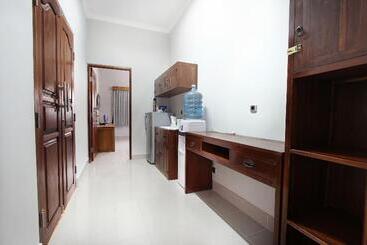 استراحتگاه Bon Nyuh Bungalows