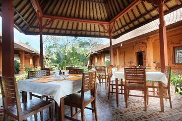 استراحتگاه Bon Nyuh Bungalows