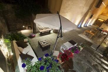 A Priori Guest House