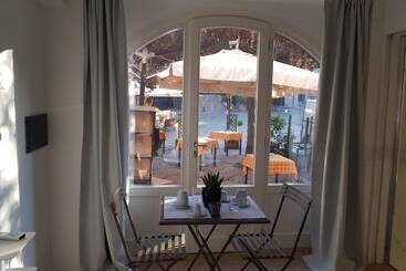 A Priori Guest House