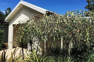 Abalina Cottages, Rotary Drive